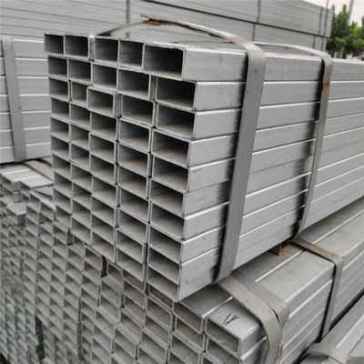 100 x 100 Tubos quadrados Secção de aço Tubos de aço Tubos quadrados Tubos ASTM padrão laminados a quente